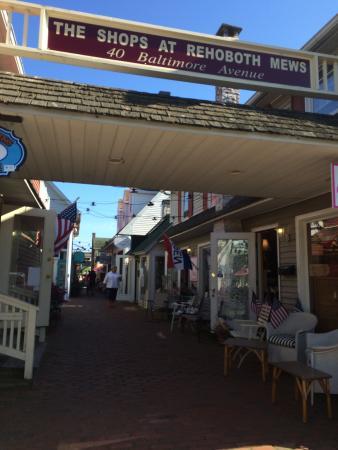 The Shops at Rehoboth Mews